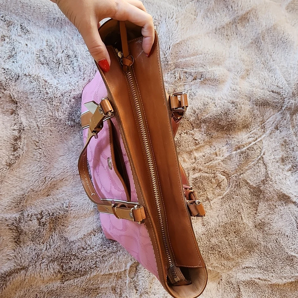 Coach Tote - Picture 6 of 7